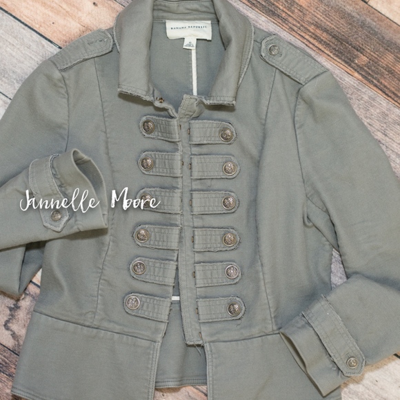 Banana Republic Jackets & Blazers - Banana Republic Military Jacket